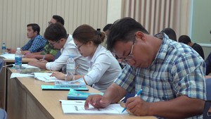 Ngày làm công nhân, đêm nuôi giấc mơ cử nhân