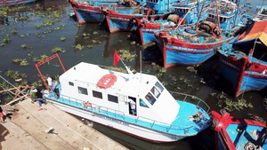 Trang bị tàu tuần tra thủy sản cho khu bảo tồn biển Lý Sơn