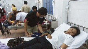 Phạt 80 triệu đồng, đình chỉ 3 tháng đối với cơ sở nấu ăn khiến 136 người nhập viện