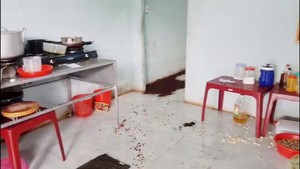 Bị đánh sau khi nấu ăn, vợ dùng dao gọt tỏi đâm chồng tử vong