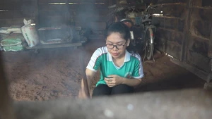 Mở ‘cánh cửa cuộc đời’ từ buôn làng xa xôi