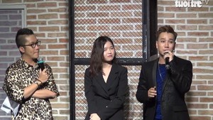 Lou Hoàng bật khóc trong buổi họp fan tại TP.HCM