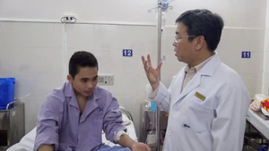 Coi chừng bị suy thận cấp do tự ý mua thuốc cảm uống