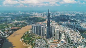 Chuyển động thị trường | Gỡ vướng cấp giấy hồng cho “nhà nhỏ hơn giấy phép xây dựng”