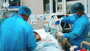 Góc nhìn trưa nay | Chống dịch COVID-19: Cuộc chiến không tiếng súng và yêu thương lan tỏa