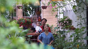 Góc nhìn trưa nay | Hai vợ chồng cải tạo bãi rác thành vườn rau sạch
