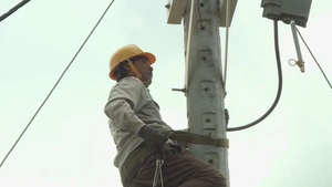 Cuộc thi Lan tỏa năng lượng tích cực: Núi rừng trong giọt mồ hôi người thợ