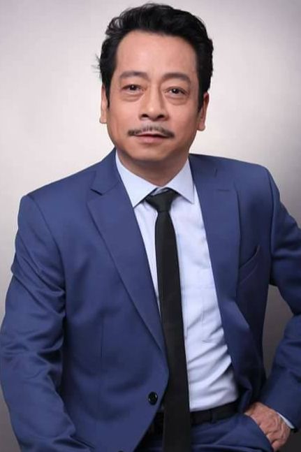 Cả showbiz Việt tiếc thương NSND Hoàng Dũng
