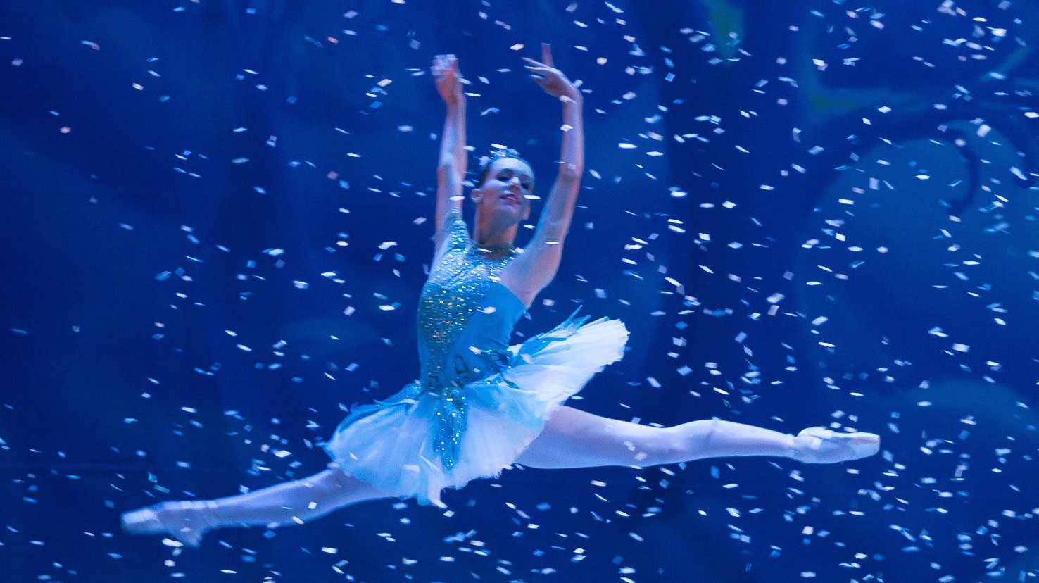 Thierry Malandain, biên đạo múa 'điên rồ và hấp dẫn' mang ballet The seasons sang Hà Nội- Ảnh 4. Bản ballet cho mùa Giáng sinh: