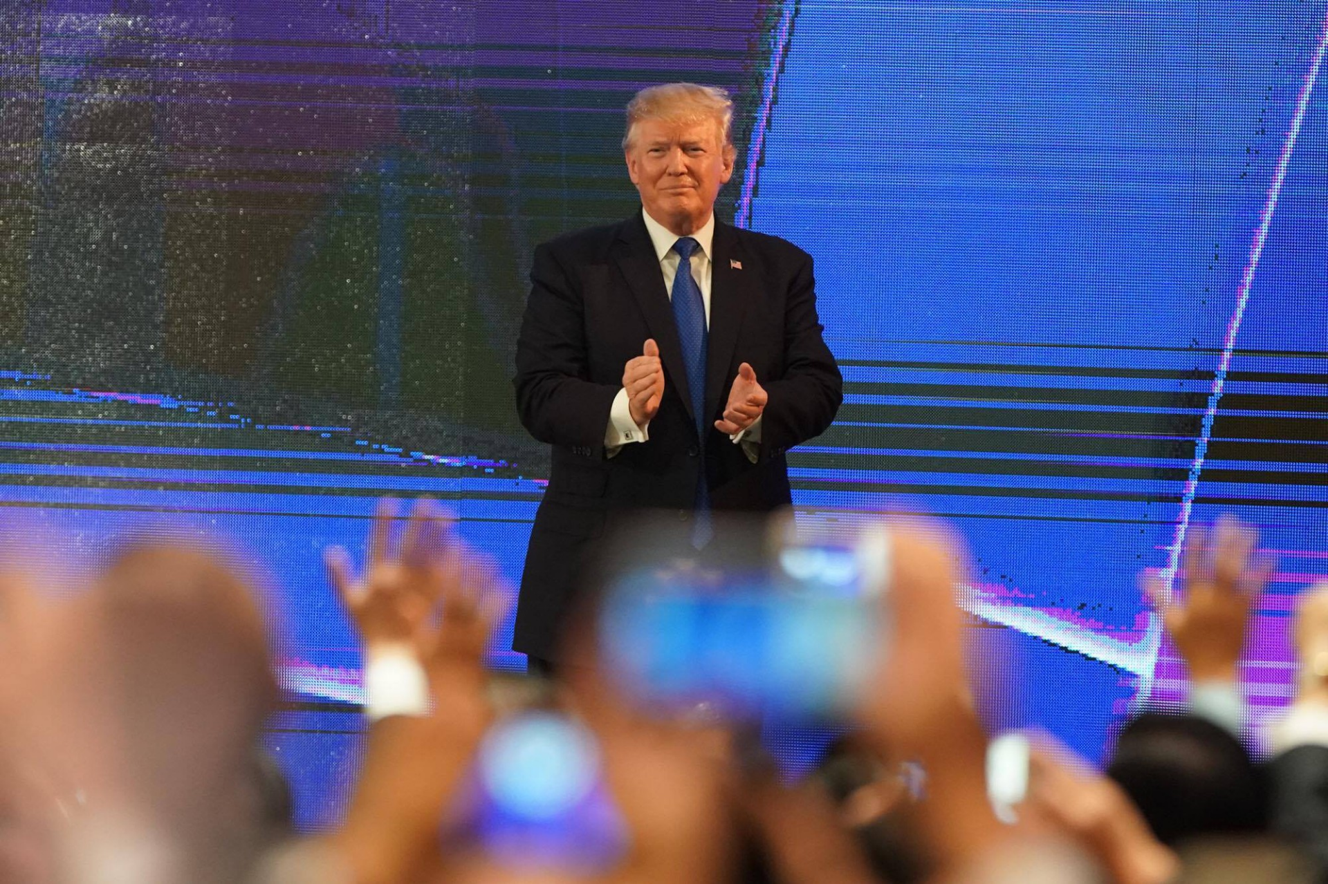 Tổng thống Trump: Việt Nam là một trong những nền kinh tế phát triển nhanh nhất - Ảnh 1. Tổng thống Trump: Việt Nam là một trong những nền kinh tế phát triển nhanh nhất - Ảnh 1.