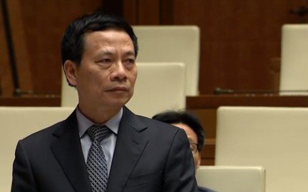 Bộ trưởng Nguyễn Mạnh Hùng: Mạng xã hội không còn ảo, không thể bỏ trống trận địa