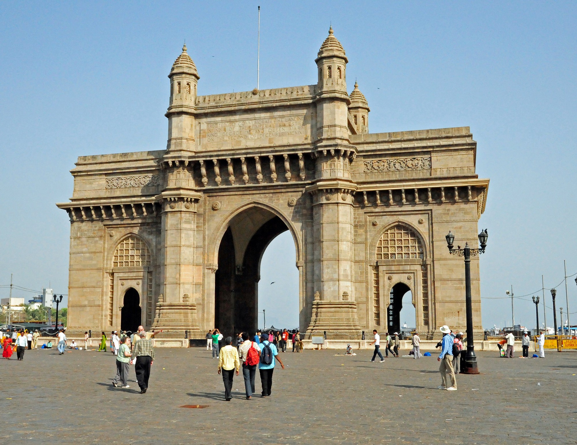 Unique landmarks. Ворота в Индию Бомбей. Индийские ворота Мумбай. Индия ворота Индии (г. Мумбаи). Мумбай Индия достопримечательности.