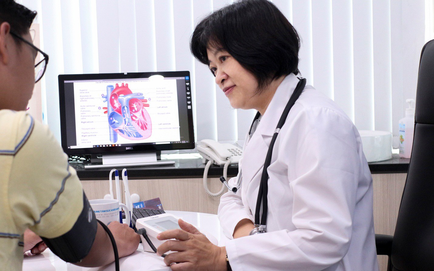Chữa viêm họng không triệt để có thể biến chứng 'khớp đớp tim'- Ảnh 2. Phẫu thuật trong bệnh lý van tim hậu thấp tim