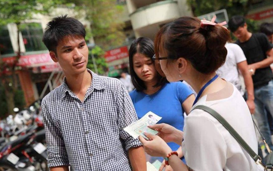 Hàng ngàn người đội mưa rét đăng ký thi đi Hàn Quốc lao động- Ảnh 5. Thi tiếng Hàn đi lao động tiếp tục giảm, chỉ còn 11.600 thí sinh