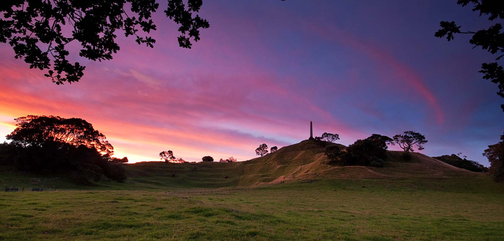 Природа форма. Холм Вокуа. One Tree Hill новая Зеландия. Холм одного дерева Окленд. Maungakiekie/one Tree Hill.