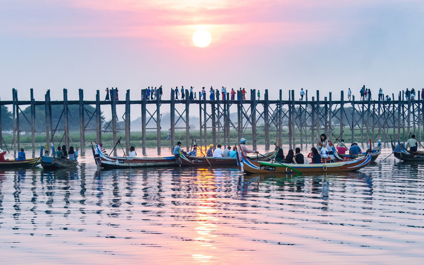 Đi Mandalay ngắm hoàng hôn ở cầu U Bein