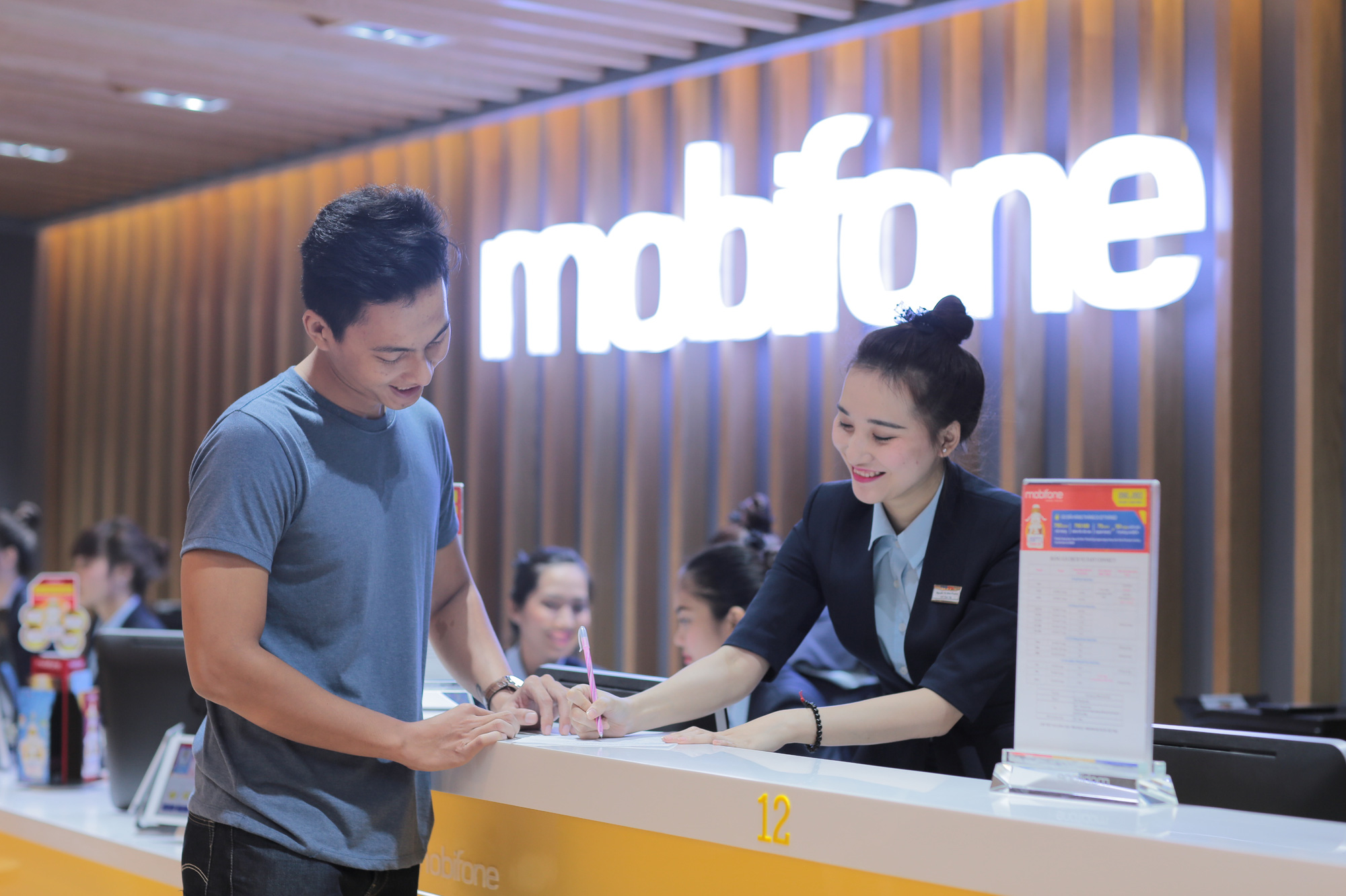 Thanh toán bằng VNPAY được MobiFone giảm giá - Ảnh 1. Thanh toán bằng VNPAY được MobiFone giảm giá - Ảnh 1.
