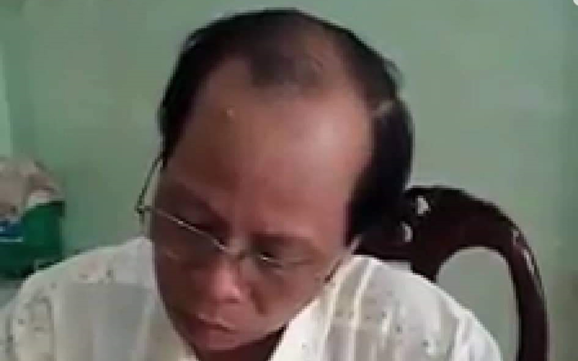 Khai trừ khỏi đảng thầy giáo bị tố làm học sinh có thai- Ảnh 2. Khởi tố, bắt thầy giáo 55 tuổi làm nữ sinh 15 tuổi mang bầu