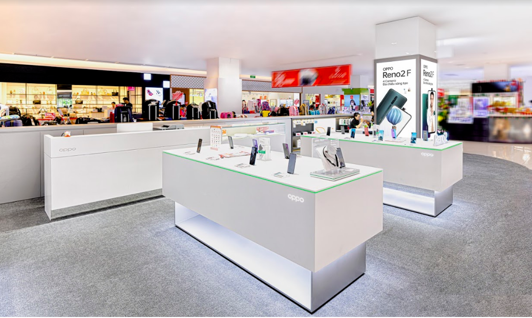 Thấy gì sau kế hoạch mở rộng hệ thống OPPO Shop - Ảnh 3. Thấy gì sau kế hoạch mở rộng hệ thống OPPO Shop - Ảnh 3.