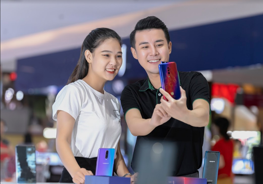 Thấy gì sau kế hoạch mở rộng hệ thống OPPO Shop - Ảnh 5. Thấy gì sau kế hoạch mở rộng hệ thống OPPO Shop - Ảnh 5.