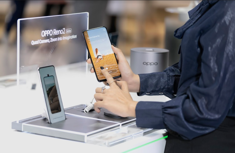 Thấy gì sau kế hoạch mở rộng hệ thống OPPO Shop - Ảnh 6. Thấy gì sau kế hoạch mở rộng hệ thống OPPO Shop - Ảnh 6.