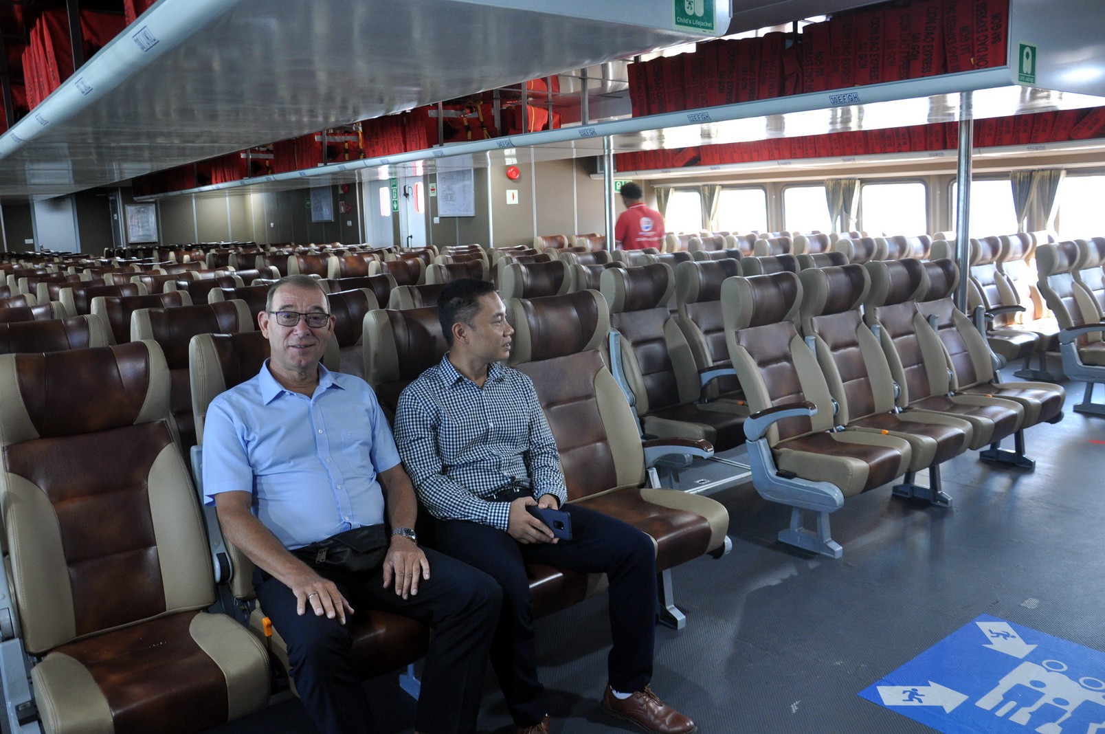 Tàu cao tốc 80 tỉ đồng đi Vũng Tàu- Côn Đảo hơn 3 tiếng đồng hồ - Ảnh 4.