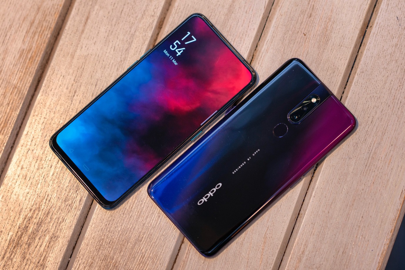 Đập hộp OPPO F11: Smartphone tầm trung với màn hình toàn cảnh - Ảnh 5. Đập hộp OPPO F11: Smartphone tầm trung với màn hình toàn cảnh - Ảnh 5.