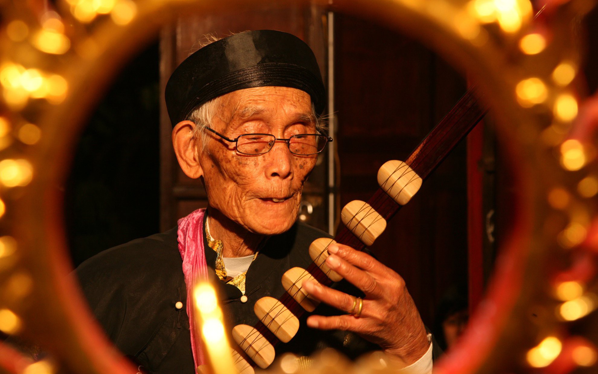 Bùi Trọng Hiền muốn giải oan cho các cô đầu- Ảnh 3. 'Đệ nhất danh cầm đàn đáy' Nguyễn Phú Đẹ đã ra đi