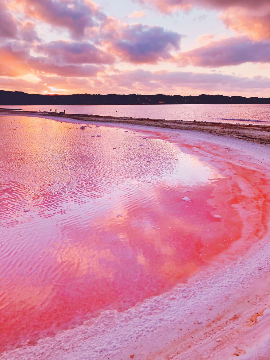 Kỳ lạ hồ nước màu hồng, đỏ, cam theo giờ - Ảnh 7.