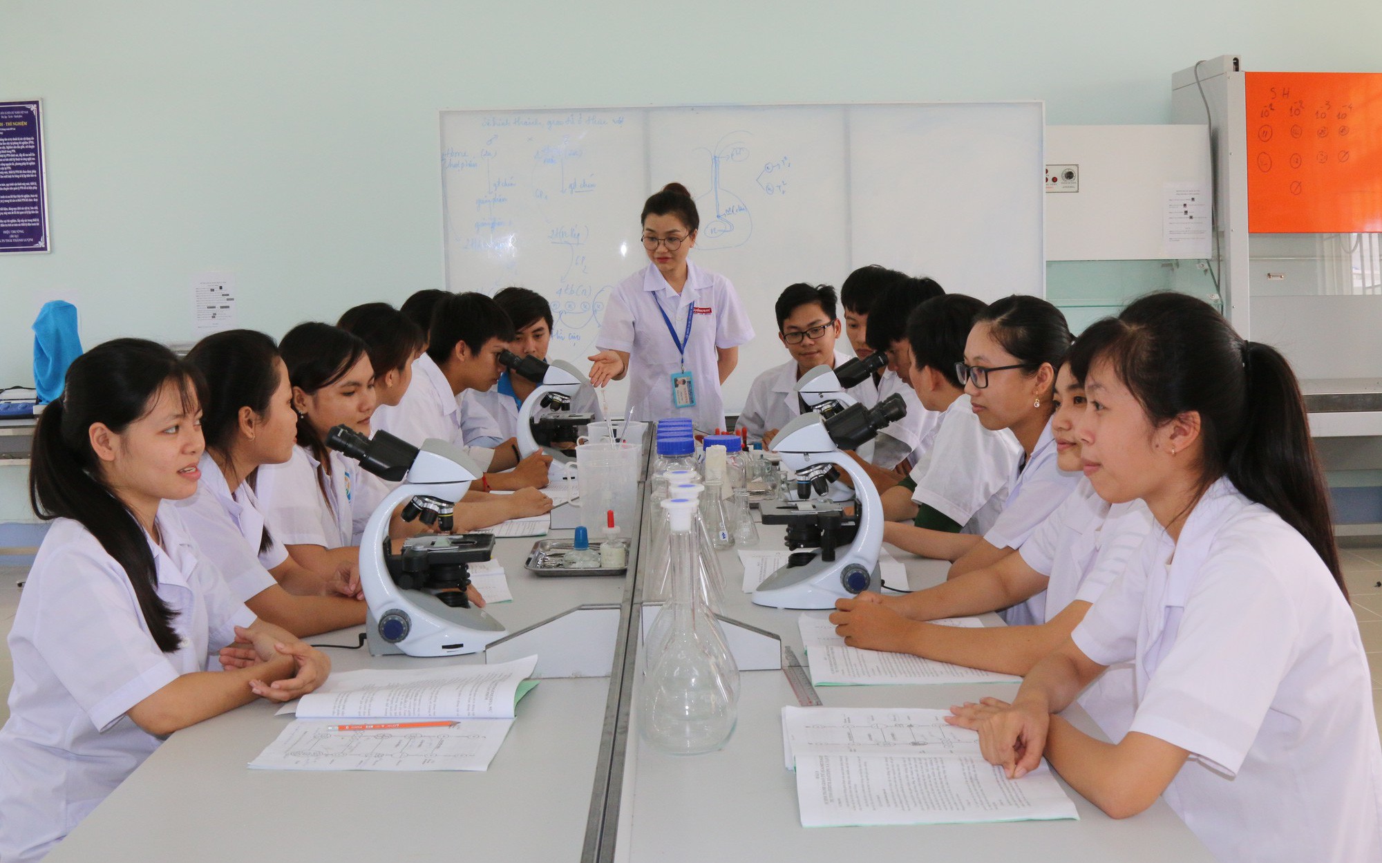 Trường đại học Kiên Giang ứng dụng chương trình và mô hình mới trong đào tạo- Ảnh 3. Trường Đại Học Kiên Giang - 5 năm xây dựng, phát triển khẳng định thương hiệu