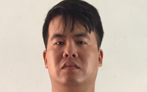 Cướp tiệm vàng rồi leo lên đọt dừa trốn - Ảnh 4.