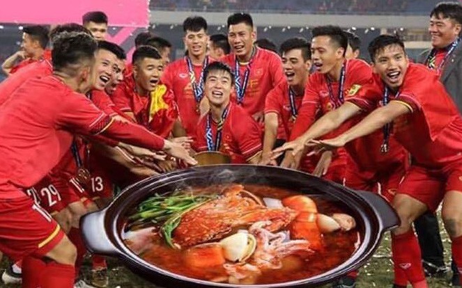 Dân mạng Việt đua nhau chế ảnh chiến thắng