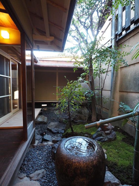 Thiết kế sân vườn an yên mang phong cách Nhật - Ảnh 1.