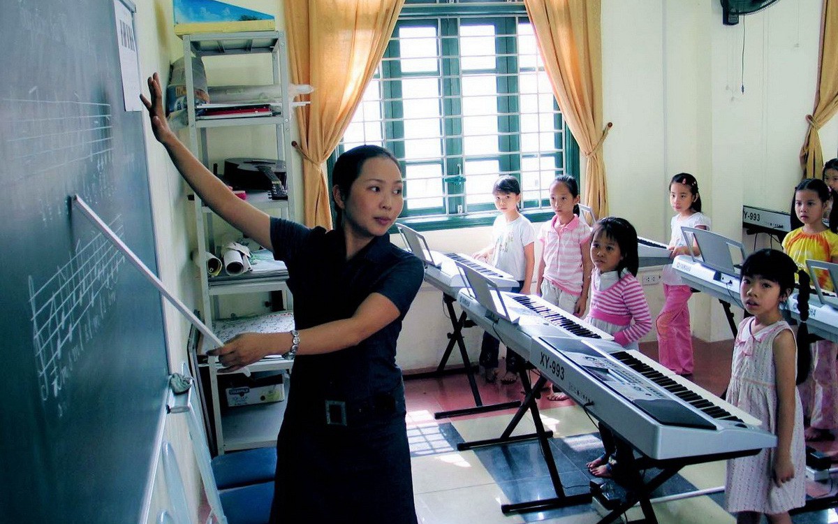 Muốn học âm nhạc, mỹ thuật thì thi lớp 10 trường nào?- Ảnh 3. "Làm lơ" âm nhạc, mỹ thuật, nhiều trường mới chỉ làm tốt việc dạy chữ