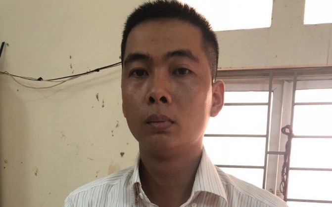 'Nổ' là công an khi ghé chơi nhà bạn gái, bị công an bắt- Ảnh 3. Mạo danh phó trưởng phòng công an để