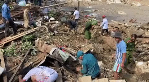Tiếng khóc thét vang giữa thung lũng Trà Leng - Ảnh 1. Tiếng khóc thét vang giữa thung lũng Trà Leng - Ảnh 1.