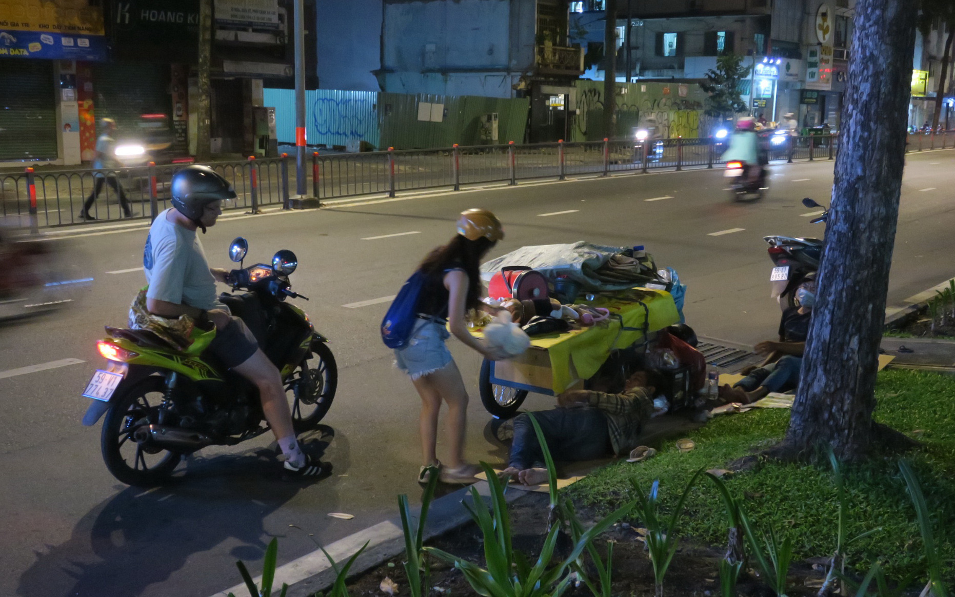 Tối thứ năm yêu thương trên đường phố Sài Gòn