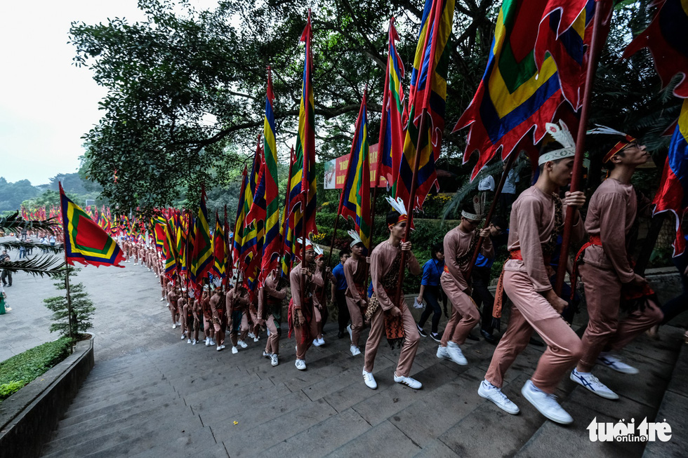 Lễ hội đền Hùng bỏ hết phần hội đông người, chỉ dâng hương gọn nhẹ vì corona - Ảnh 1.