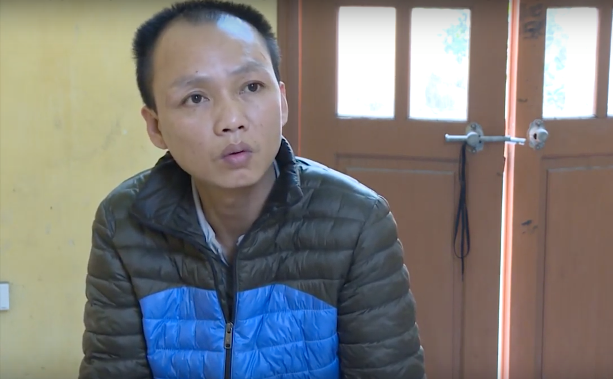 Khởi tố 2 người chống đối tổ công tác tại chốt kiểm soát COVID-19 - Ảnh 2. Khởi tố 2 người chống đối tổ công tác tại chốt kiểm soát COVID-19 - Ảnh 2.