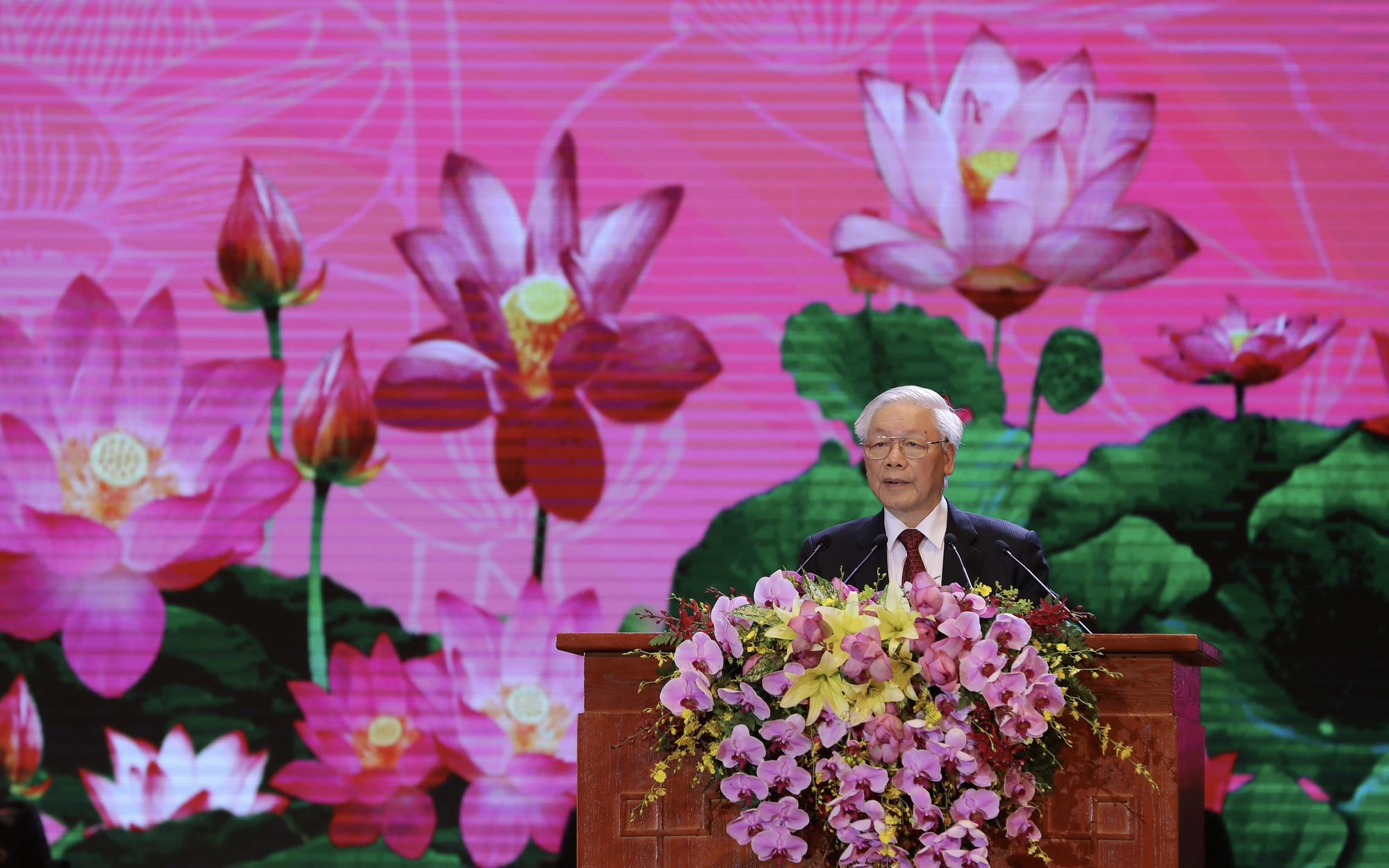 Kỷ niệm 130 năm ngày sinh Chủ tịch Hồ Chí Minh: "Trong bầu trời không gì quý bằng nhân dân"