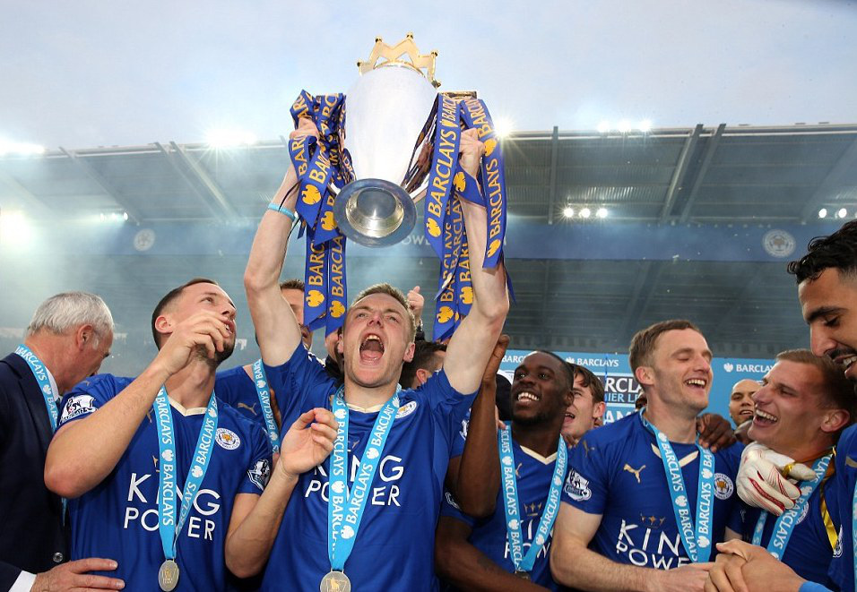 Ngày này năm xưa: Leicester City lên ngôi vô địch Premier League - Ảnh 12.