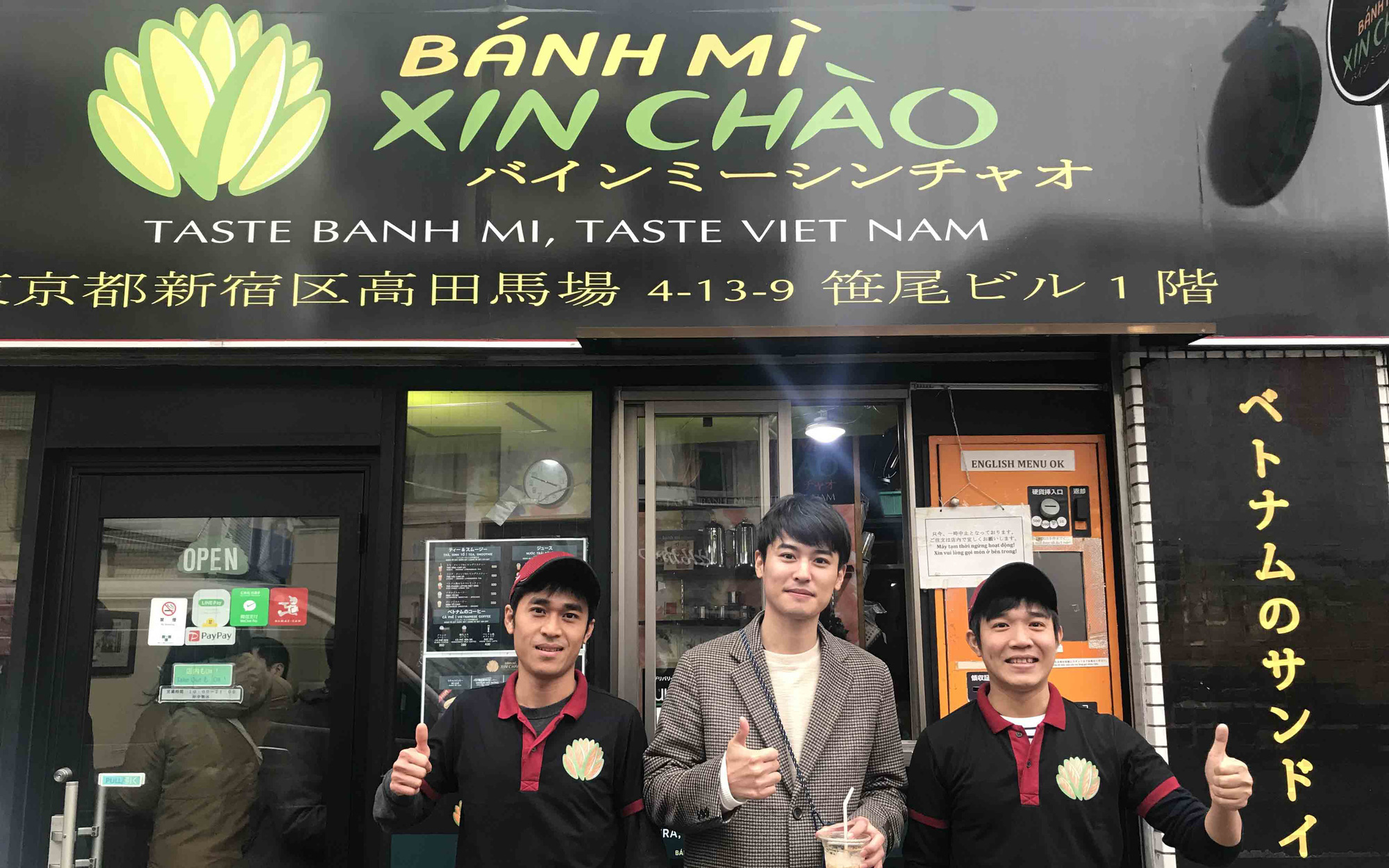 Chủ tịch nước Võ Văn Thưởng ăn bánh mì, uống cà phê Việt Nam giữa Tokyo- Ảnh 4. Bánh mì Xin chào của người Việt nổi danh trên nhiều kênh báo chí hàng đầu Nhật Bản