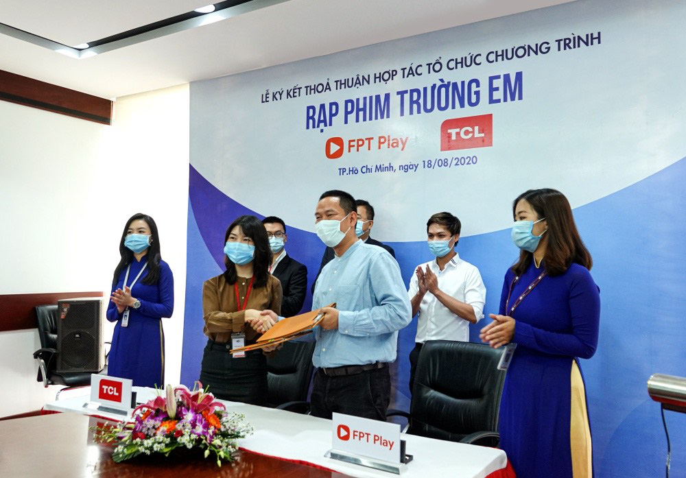 FPT Telecom và TCL Vietnam cùng khởi động Rạp phim trường em - Ảnh 1. FPT Telecom và TCL Vietnam cùng khởi động Rạp phim trường em - Ảnh 1.