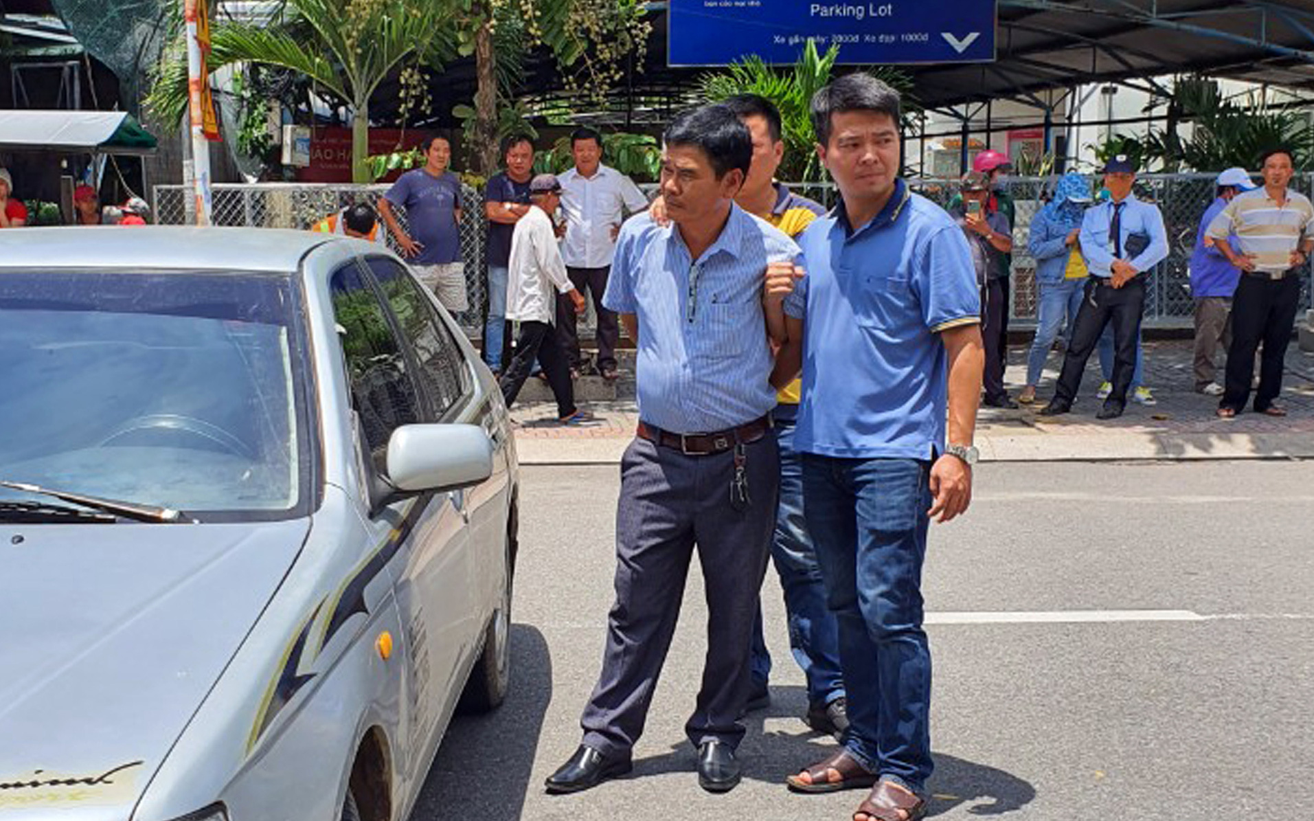 Khởi tố, bắt tạm giam