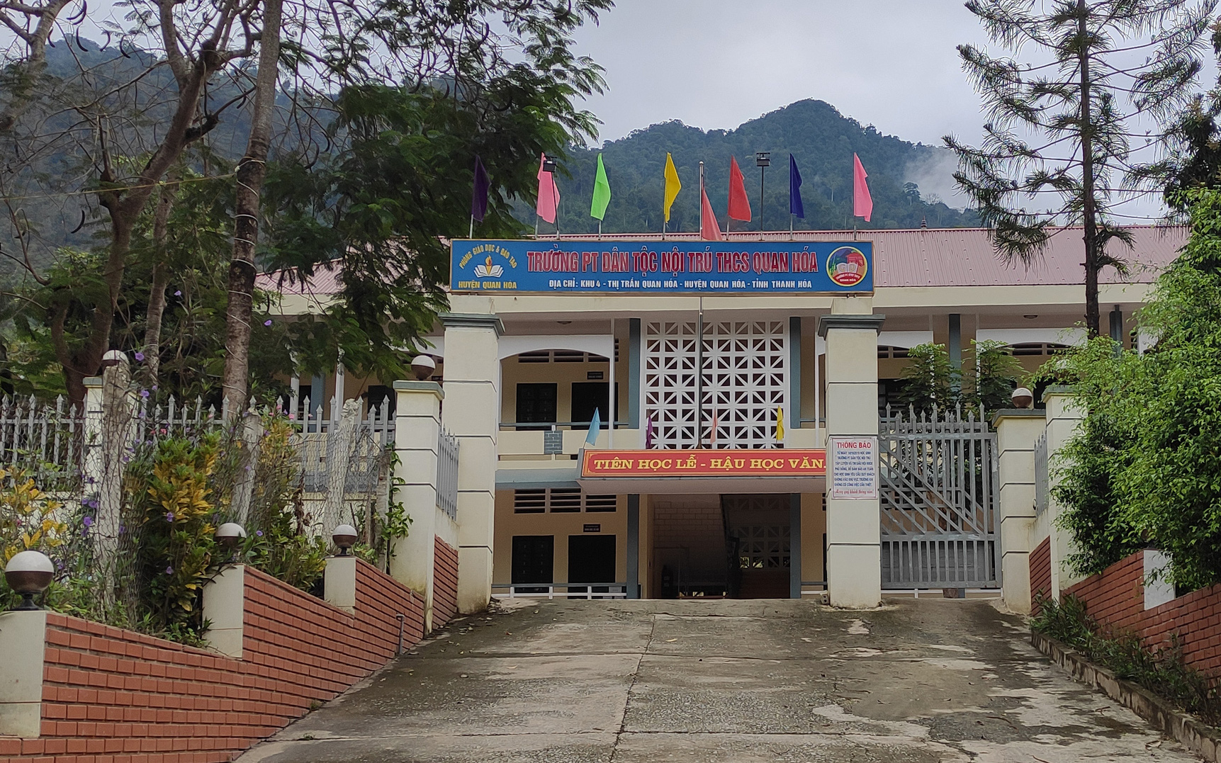 Trường phổ thông dân tộc nội trú lấy phòng của học sinh cho người ngoài ở, hiệu trưởng nói gì?- Ảnh 5. Phòng giáo dục - đào tạo thu