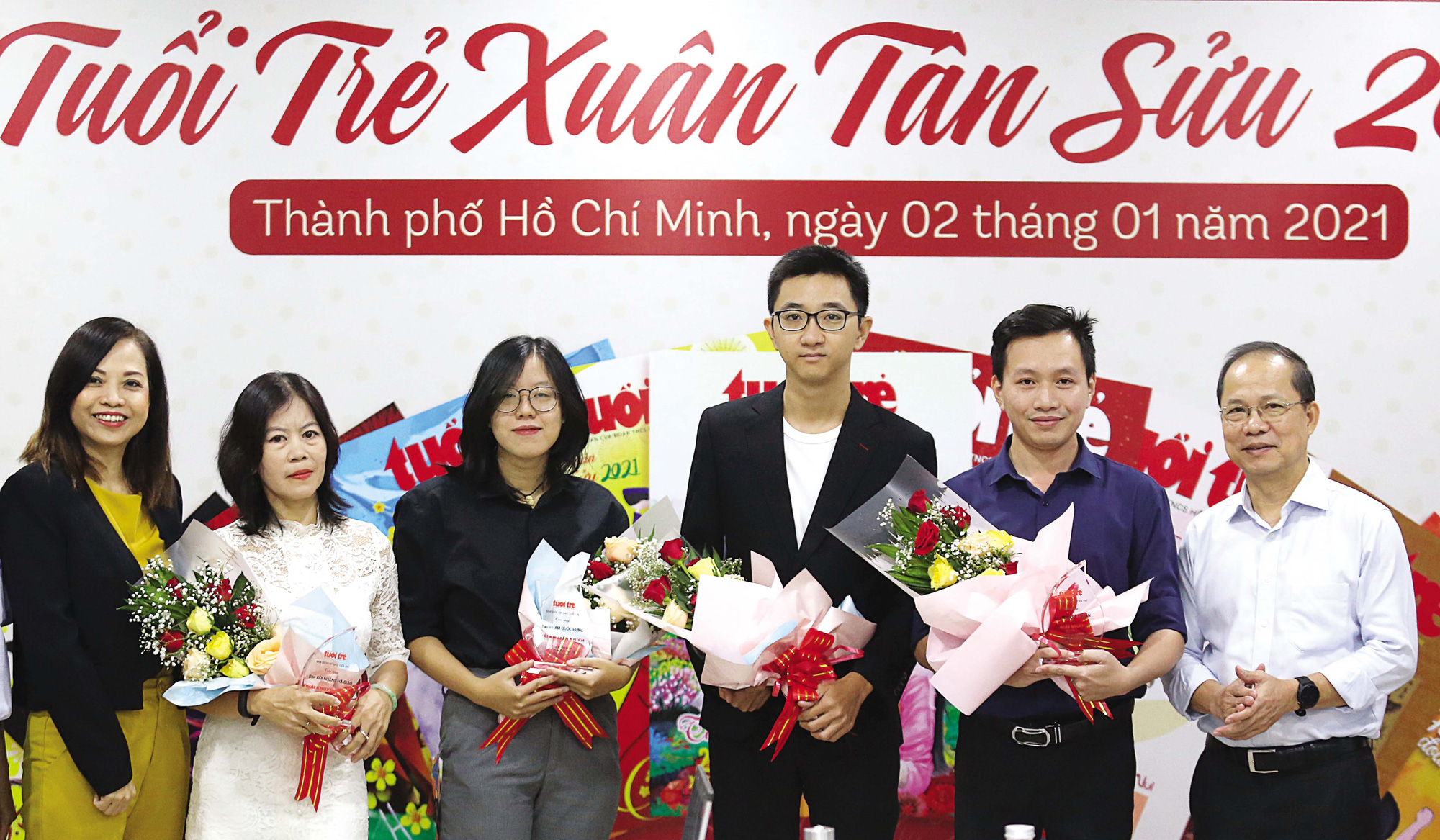 Bìa Tuổi Trẻ Xuân 2021 - Tân Sửu an vui: Cảm ơn tình yêu thương của bạn đọc - Ảnh 1.