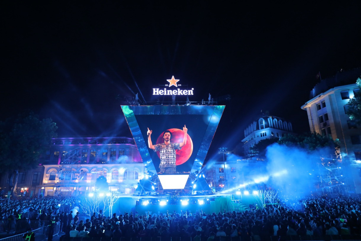 Đại tiệc Heineken Countdown tưng bừng, mở ra năm mới 2021 bừng sắc - Ảnh 5. Đại tiệc Heineken Countdown tưng bừng, mở ra năm mới 2021 bừng sắc - Ảnh 5.