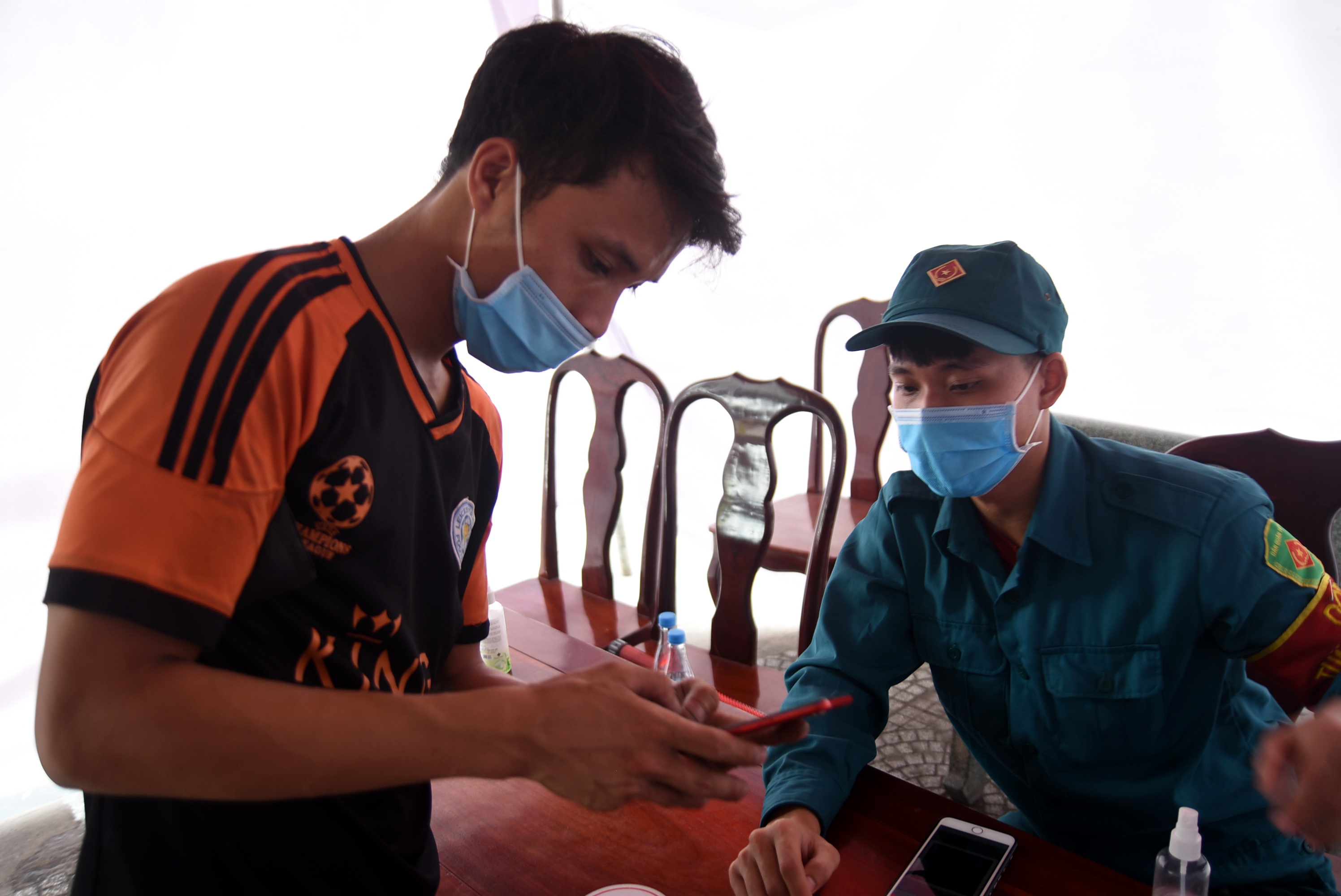 Cơ quan chưa có mã QR khai báo y tế, người đứng đầu ở Đồng Nai sẽ bị xử lý - Ảnh 2. Cơ quan chưa có mã QR khai báo y tế, người đứng đầu ở Đồng Nai sẽ bị xử lý - Ảnh 2.