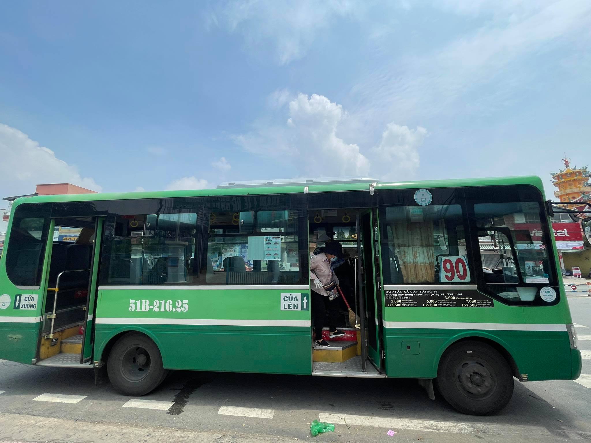 TP.HCM: Thêm 8 tuyến xe buýt hoạt động lại từ 25-10 - Ảnh 1. TP.HCM: Thêm 8 tuyến xe buýt hoạt động lại từ 25-10 - Ảnh 1.