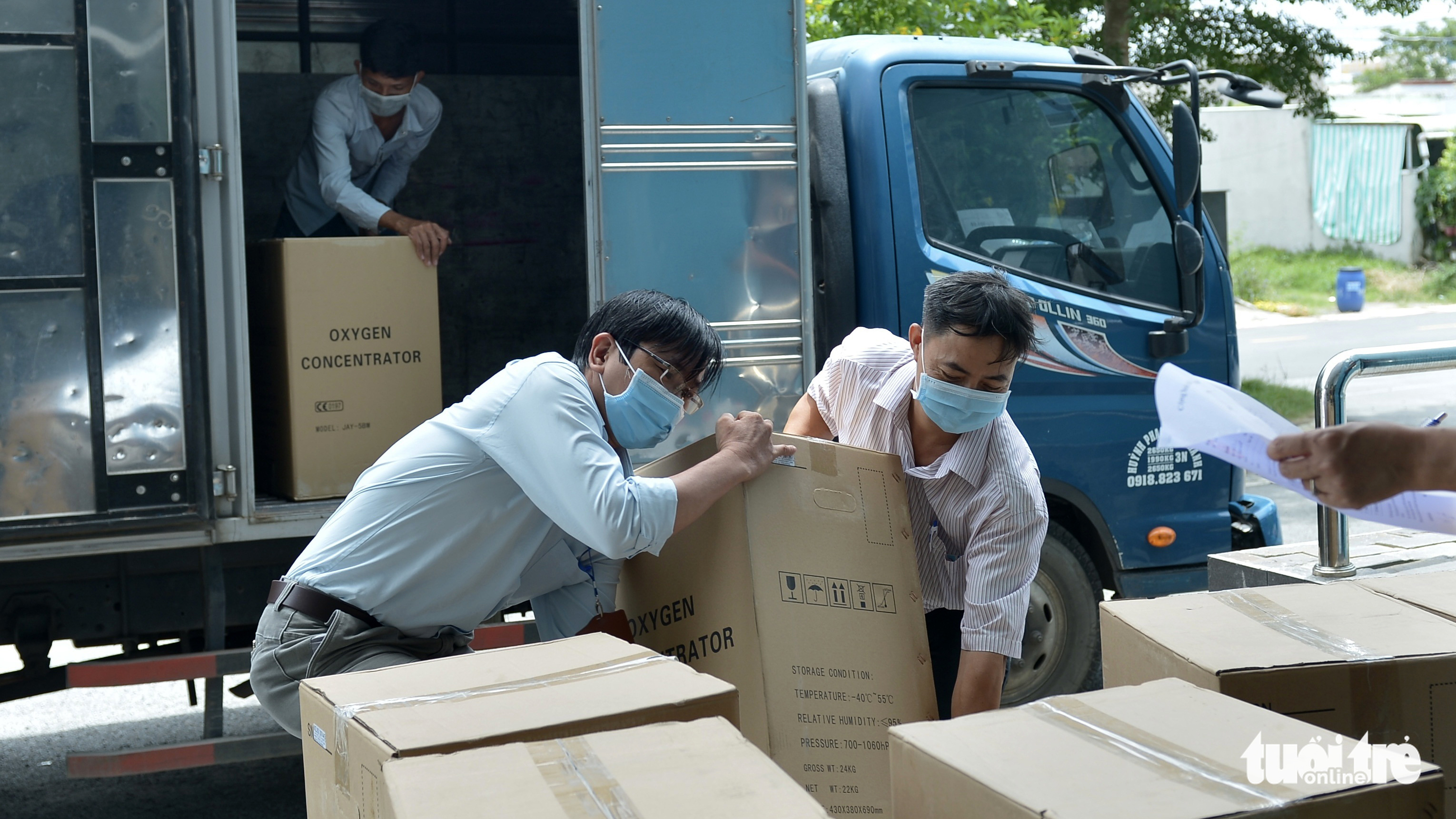 Chính sách mới từ tháng 11: Giảm thuế nhiều dịch vụ - Ảnh 1. Chính sách mới từ tháng 11: Giảm thuế nhiều dịch vụ - Ảnh 1.